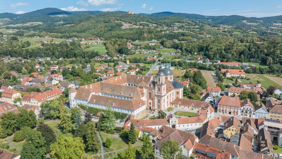 Hirschbirnwandertag_Schloss Pöllau_Oststeiermark | © Helmut Schweighofer