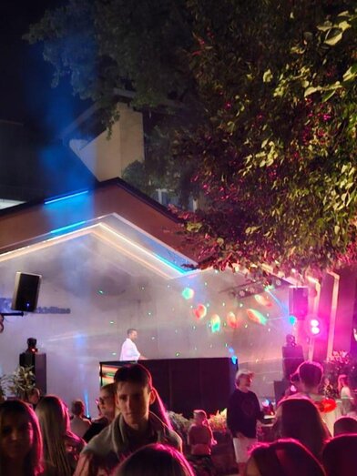 Summer Night Clubbing, Bad Aussee, Kurpark | © Stadtmarketing Bad Aussee, stadtmarketing-badaussee.at | Stadtmarketing Bad Aussee, Silvia Rastl | © Stadtmarketing Bad Aussee, stadtmarketing-badaussee.at