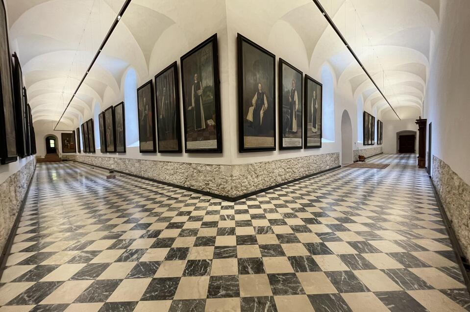 Bildgalerie der Äbte | © Stift Rein