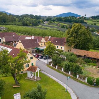 Gasthaus Stixpeter_Luftaufnahme_Oststeiermark | © Gasthaus Stixpeter