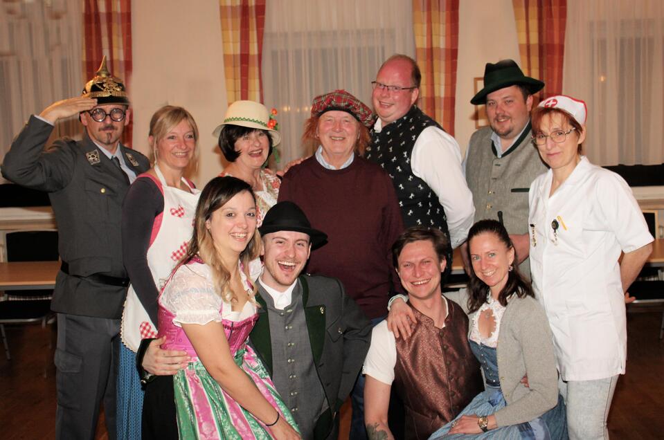 Die Theatergruppe auf der Bühne | © Theatergruppe Ligist-Robert Cescutti