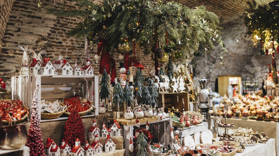 Weihnachtliches auf Schloss Burgau | © Kunsthandwerk Schloss Burgau