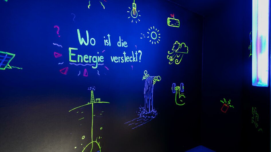 FunergyLAB_Neonwand_Oststeiermark | © Harald Eisenberger