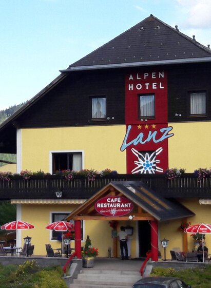 Lanz-Außenansicht1-Murtal-Steiermark | Alpenhotel Lanz | © Alpenhotel Lanz