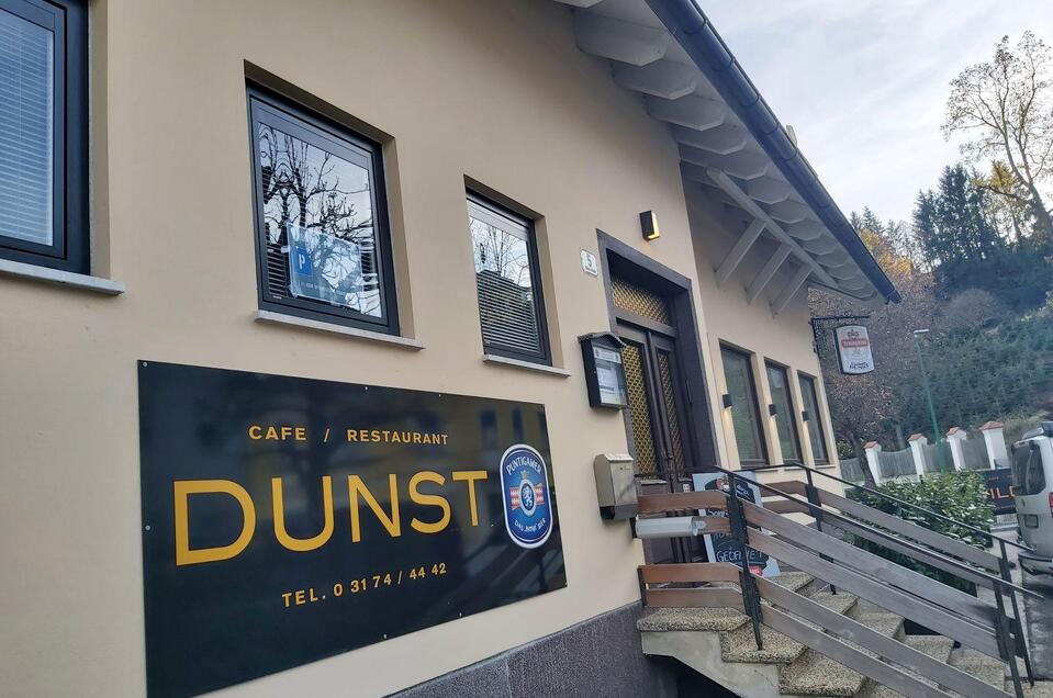 Dunst Inn - Impression #1