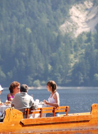 Buch&Boot, Altaussee, Plättenfahrt |  Boote Salzkammergut | ©  Boote Salzkammergut