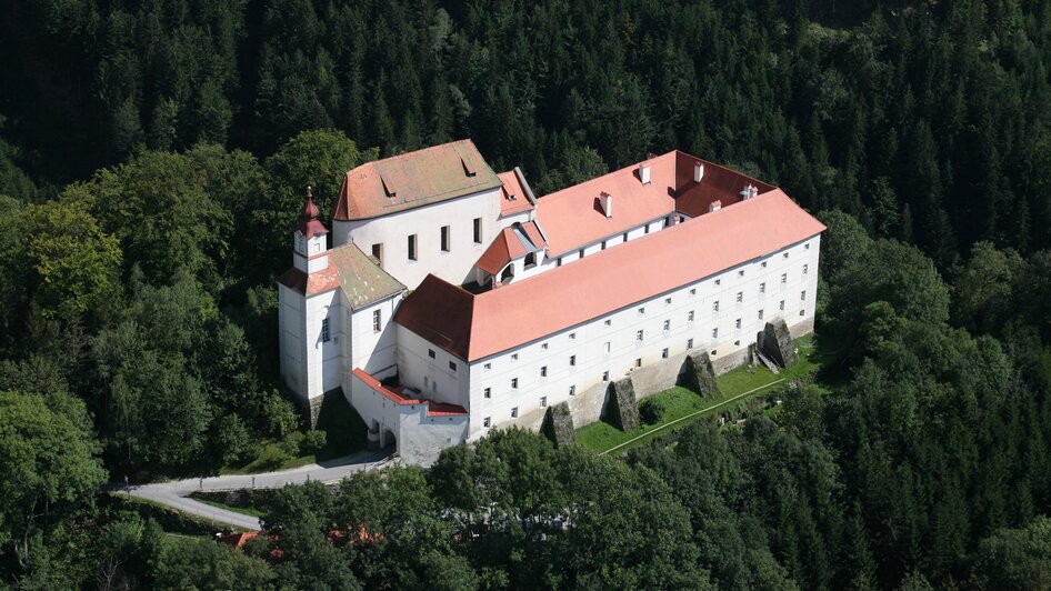 Luftaufnahme Burg Festenburg | © Burg Festenburg