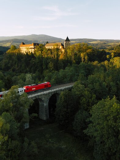 Aerial view of Thalberg Castle | © Oststeiermark Tourismus | Bernhard Bergmann | © Oststeiermark Tourismus
