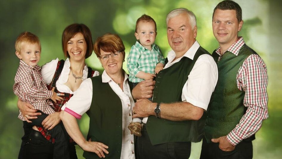 Familienfoto | © Buschenschank Stoff