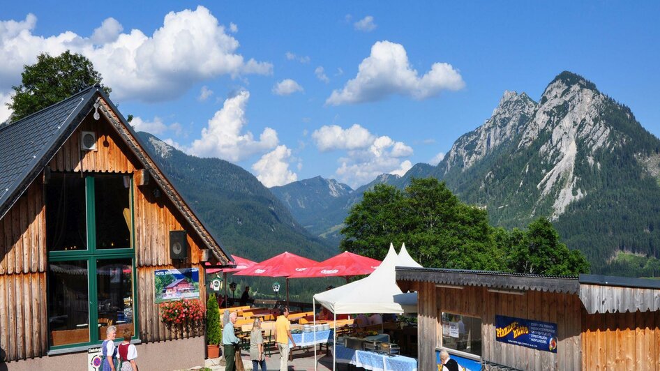 Terrasse der Pfannerhütte, Tauplitz | © Mario Seebacher