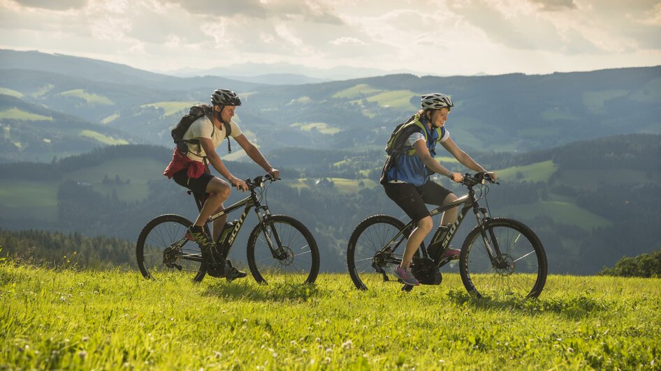 E-Bike Verleih_Mountainbiker_Oststeiermark | © Tourismusverband Oststeiermark