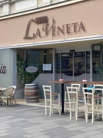 EiscafeLaVeneta-Außenansicht-Murtal-Steiermark | © Eiscafé Pizzeria La Veneta | Eiscafé Pizzeria La Veneta | © Eiscafé Pizzeria La Veneta