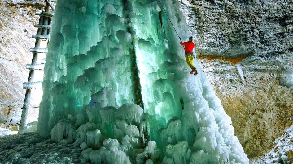 Klettern_Eiswasserfall_Oststeiermark_Torperczer | © Tourismusverband Oststeiermark