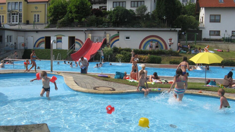 Kinderbecken im Familienfreibad in Friedberg | © Stadtgemeinde Friedberg