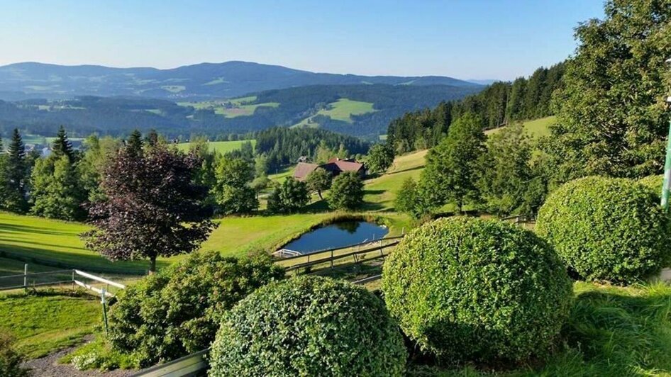 Familienhotel Berger_Ausblick_Oststeiermark | © Familienhotel Berger