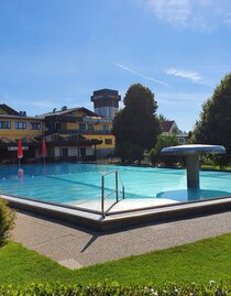 Schwimmbad Fladnitz_Becken_Oststeiermark | © Tourismusverband Oststeiermark | Michaela Hirtler | © Tourismusverband Oststeiermark