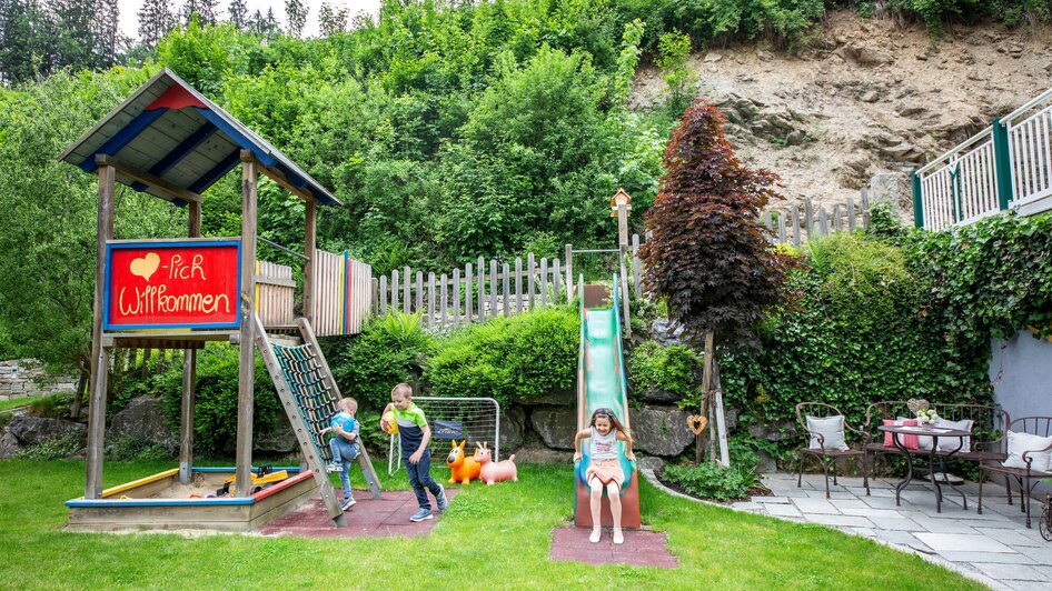 Gasthaus Bachwirt_Spielplatz_Oststeiermark | © Gasthaus Bachwirt