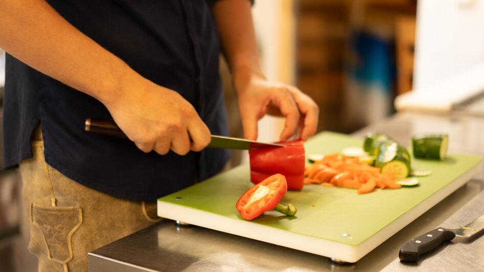 Der Juniorchef bei der Zubereitung | © kumpPhotography