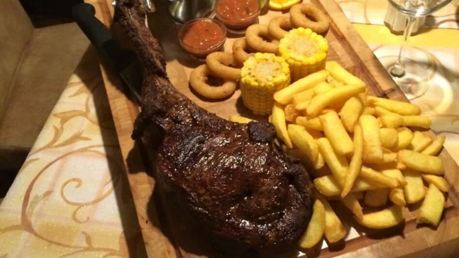 Tomahawk Steak vom Grill | © Familie Janits