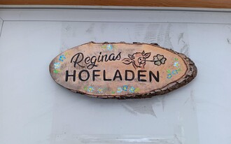 Hauser-Hof, Grundlsee, Schild | © Regina Pehringer