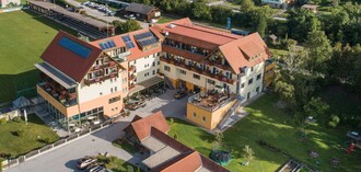 Hotel Angerer-Hof_aerial_view_eastern_styria | © Hotel Angerer-Hof