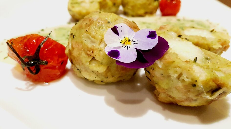 Bärlauch - Schafkäse Knödel | © Teuschler Mogg