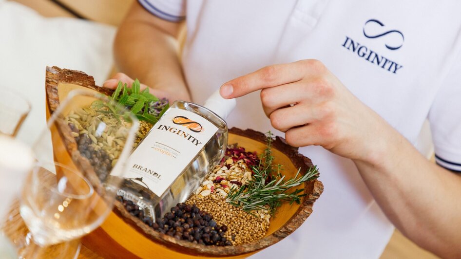 INGINITY - Volcanic Gin eruptio | © © Thomas Brandl Spirits