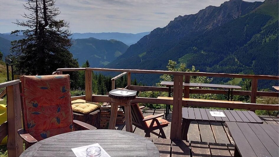 Knappensteig Alm Terrasse | © Hirner