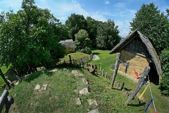 Kulm- Keltendorf_Aussen_Oststeiermark | © Kulm Keltendorf