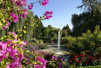 fountain and pond | © Bernhard Bergmann