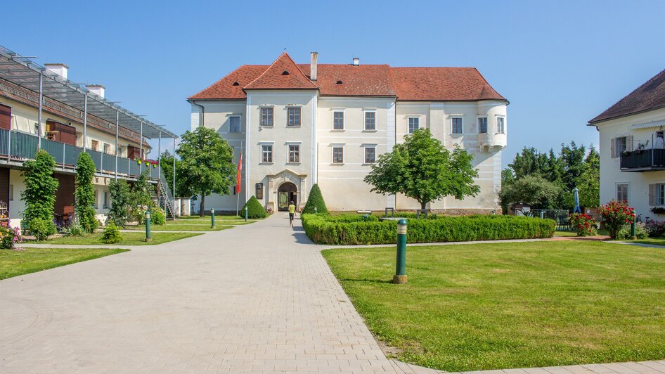 Wasserschloss Burgau | © Sandra Brünner