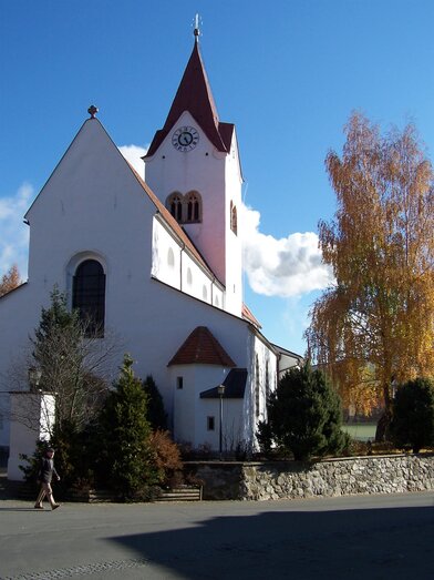 KirchePöls-Außenansicht1-Murtal-Steiermark | © Kth. Kirche Hl. Nikolaus Pöls | Kth. Kirche Hl. Nikolaus Pöls | © Kth. Kirche Hl. Nikolaus Pöls