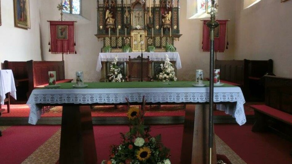 Kirche_Altar | © Manuela Schweinzer- Riegler