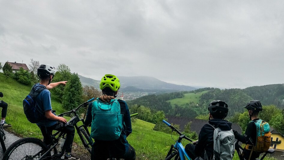 Sandro Nistelberger_MTB Aussicht_Oststeiermark | © Tourismusverband Oststeiermark