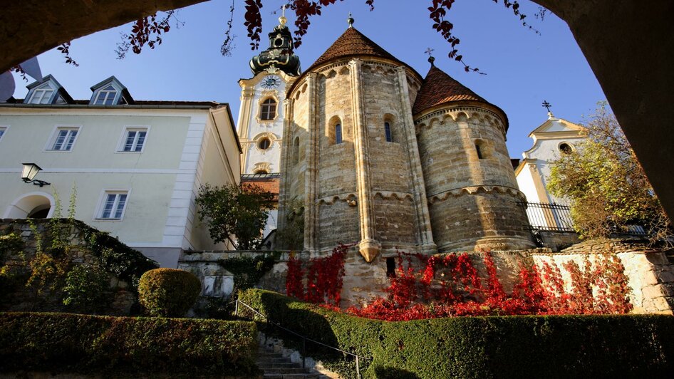 Kirche und Karner_Sommer_Oststeiermark | © Tourismusverband Oststeiermark