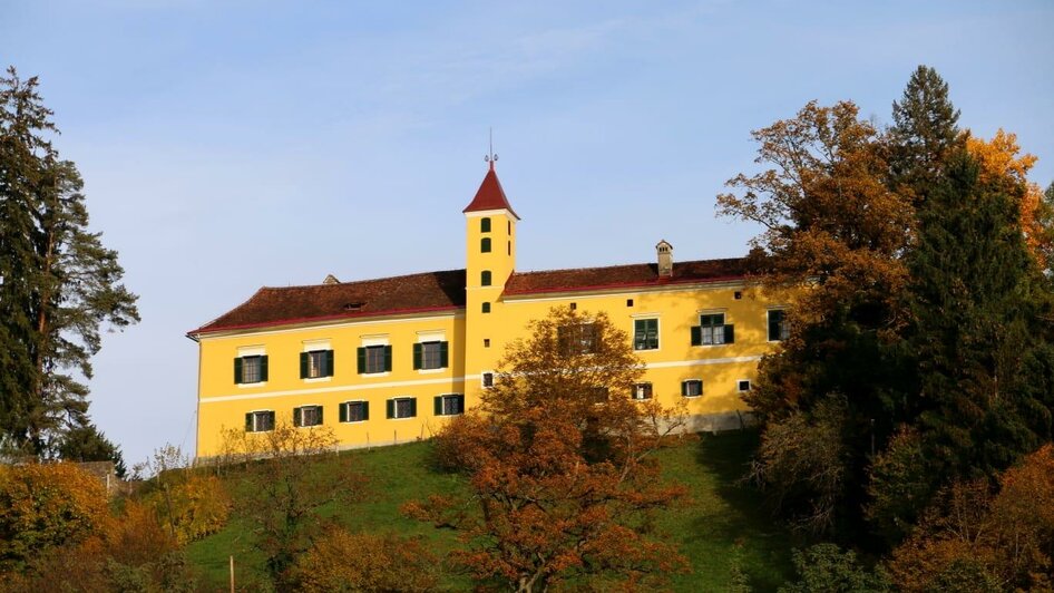 Schloss Arnfels Vorderansicht | © Schloss Arnfels Fam. Macher