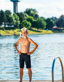 Boy on the jetty with snorkelling equipment | © Region Graz - Mias Photoart | MICHAELA PFLEGER | © Region Graz - Mias Photoart