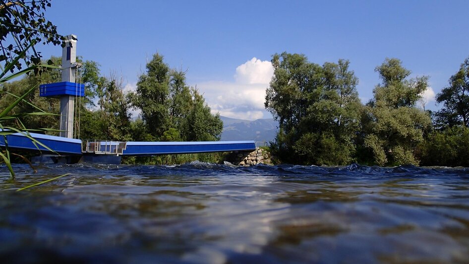 Schwimmende-Murbrücke-Ansicht1-Murtal-Steiermark | © Erlebnisregion Murtal