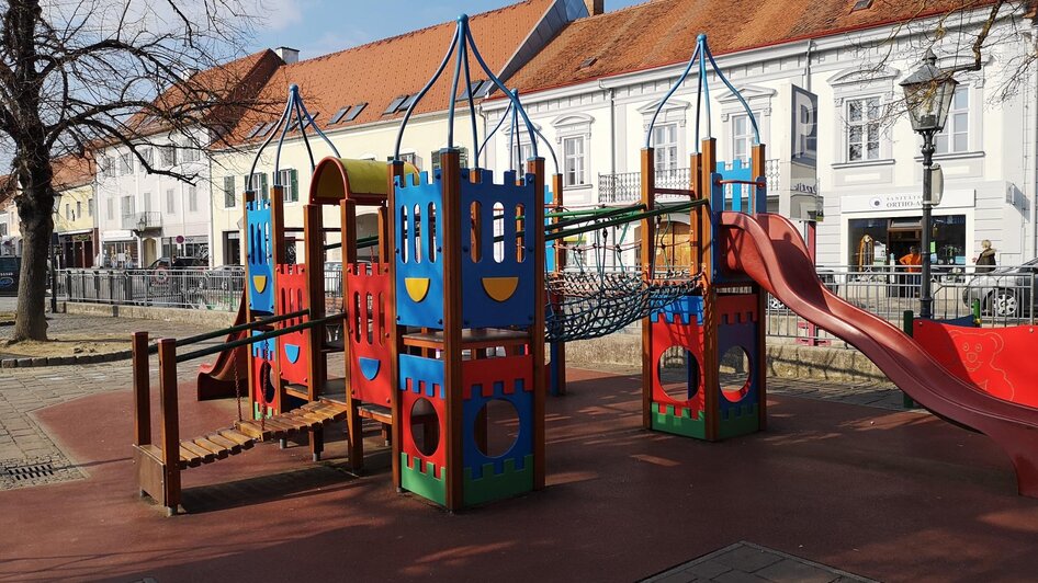 Spielplatz Hauptplatz_1 | © Petra Stossier