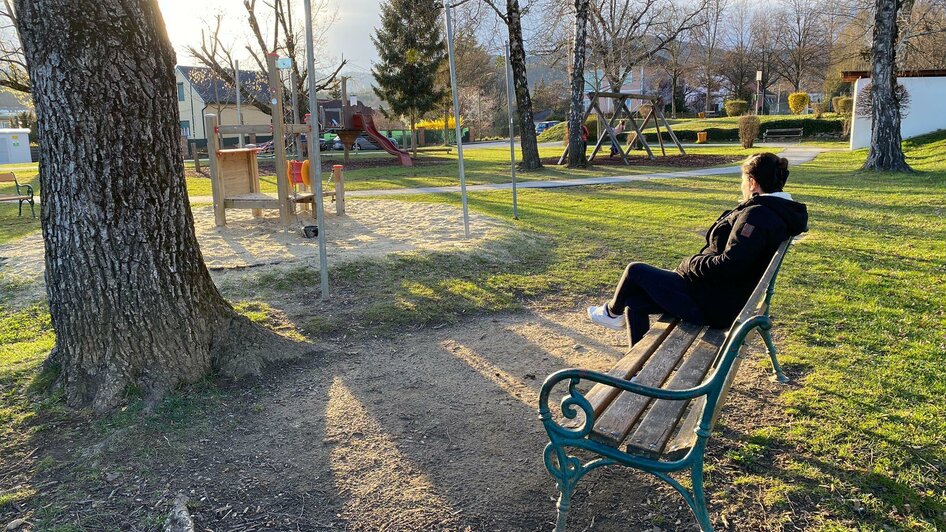 schillerpark_bench_Eastern Styria | © Nina Ressl Schillerpark_Sitzbank_Oststeiermark | © Nina Ressl