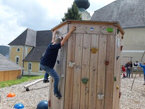 Spielplatz St. Jakob_Kletterwand_Oststeiermark | © Kräftereich