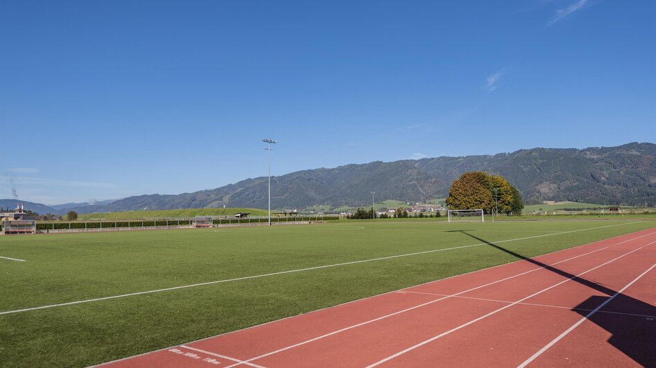 Sportzentrum-Außenansicht4-Murtal-Steiermark | © Anita Fössl