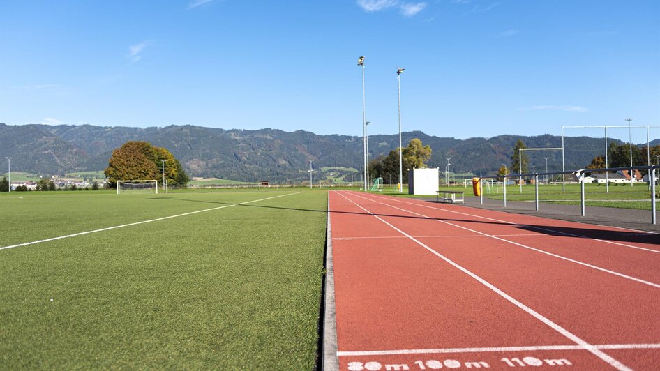 Sportzentrum-Außenansicht5-Murtal-Steiermark | © Anita Fössl