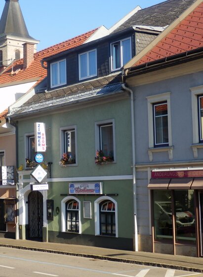 Stadtheuriger-Außenansicht-Murtal-Steiermark | Stadtheuriger Lindbaum | © Stadtheuriger Lindbaum