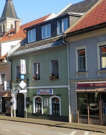 Stadtheuriger-Außenansicht-Murtal-Steiermark | Stadtheuriger Lindbaum | © Stadtheuriger Lindbaum
