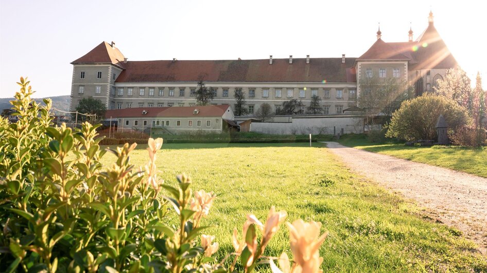 Sonnenuntergang im Stiftsgarten | © Tourismusverband Murau