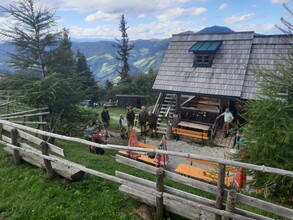 Stoahandhütte_Außen_Oststeiermark | © Stoahandhütte