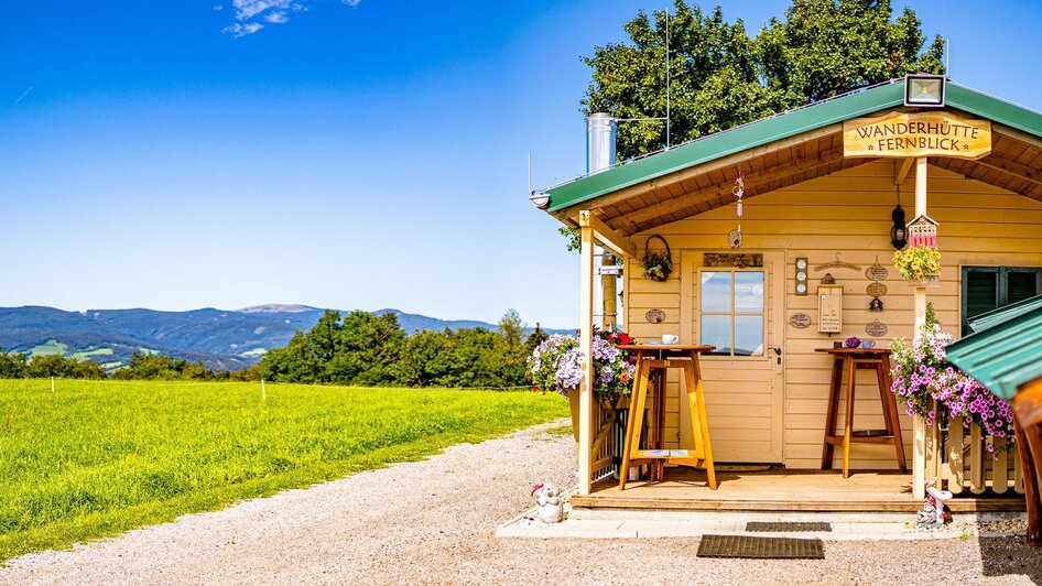 Eingang der Wanderhütte Fernblick in Sparberegg | © Kräuterregion Wechselland / Oststeiermark Tourismus