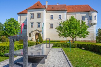 Wasserschloss Burgau - Tisch | © Sandra Brünner