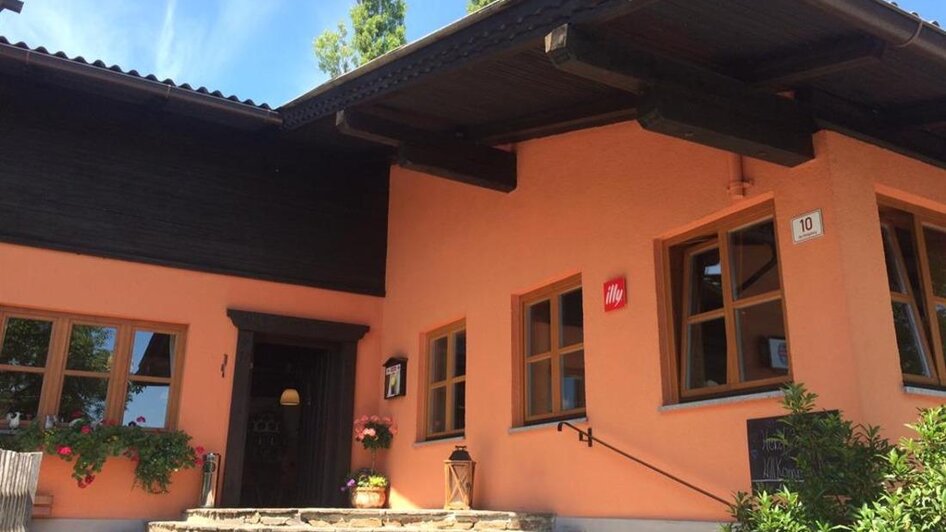 Aussenansicht Gasthaus | Familie Koschak | © Familie Koschak Aussenansicht Gasthaus | © Familie Koschak
